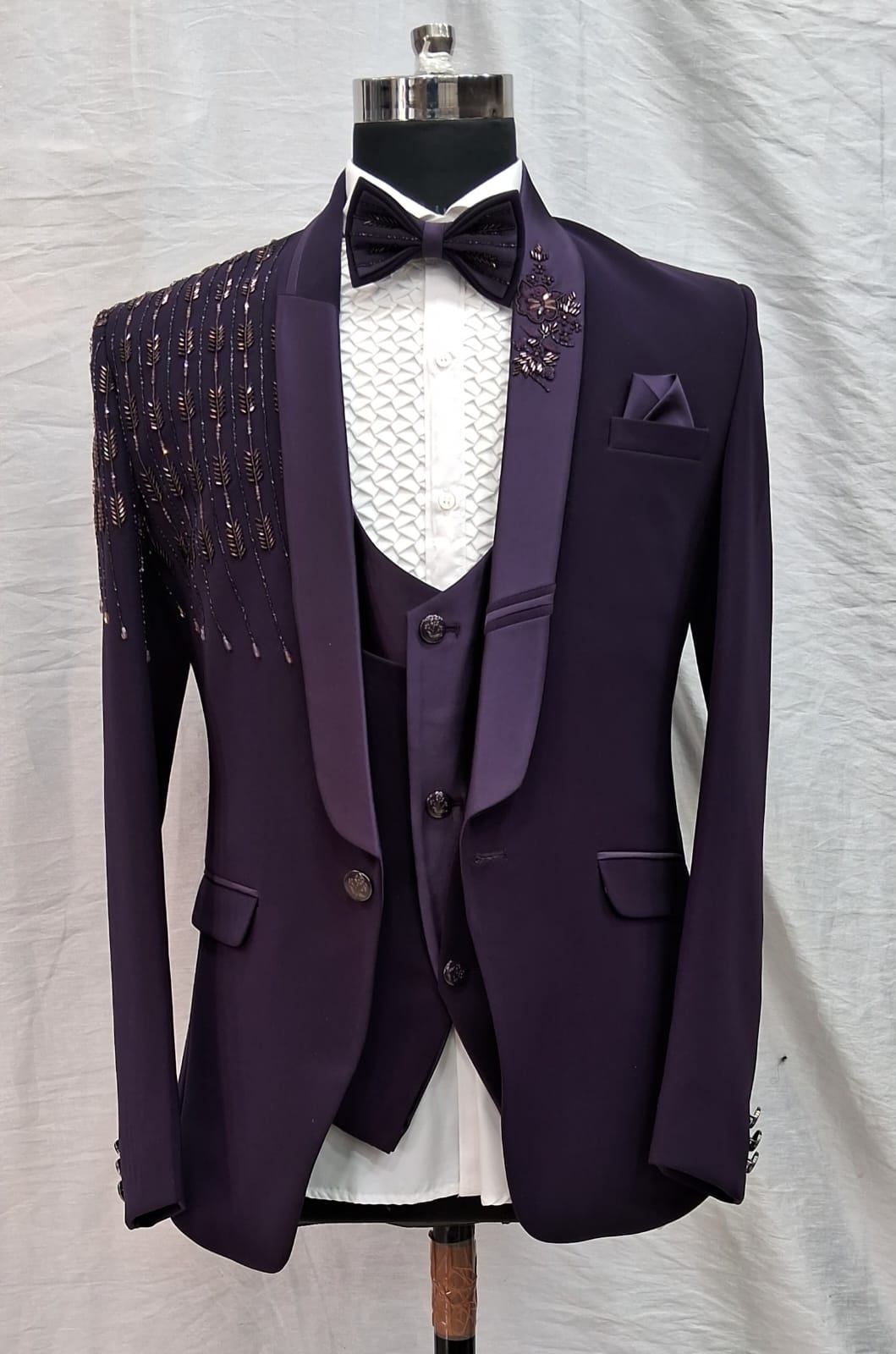 Eye Catchy Purple Tuxedo Suit